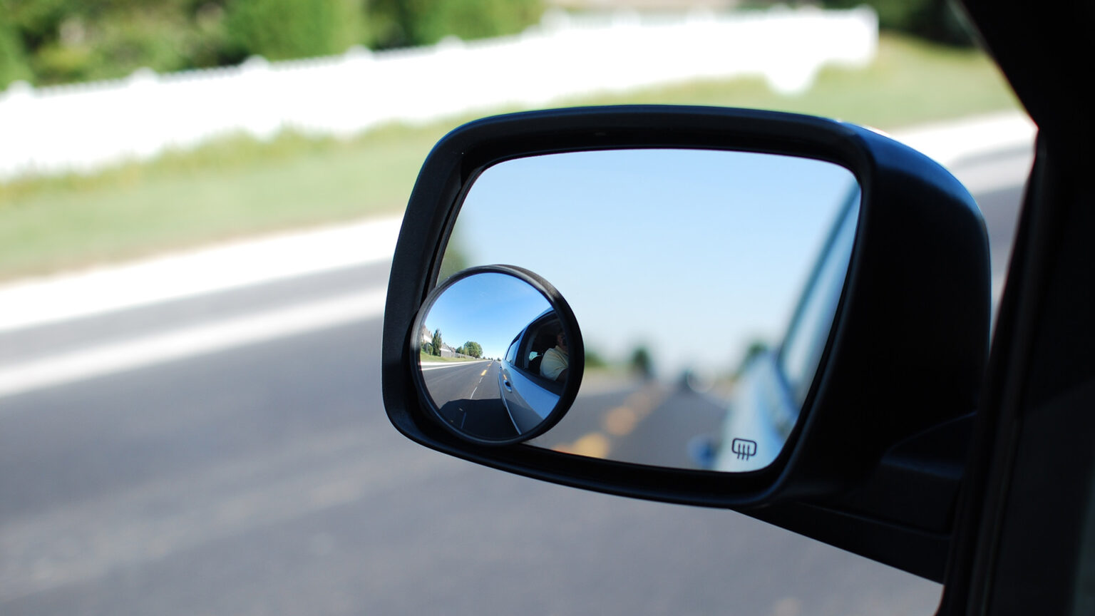 9 Best Blind Spot Mirrors (2026 Review Guide)