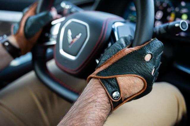 9 Best Driving Gloves (2026 Review Guide)